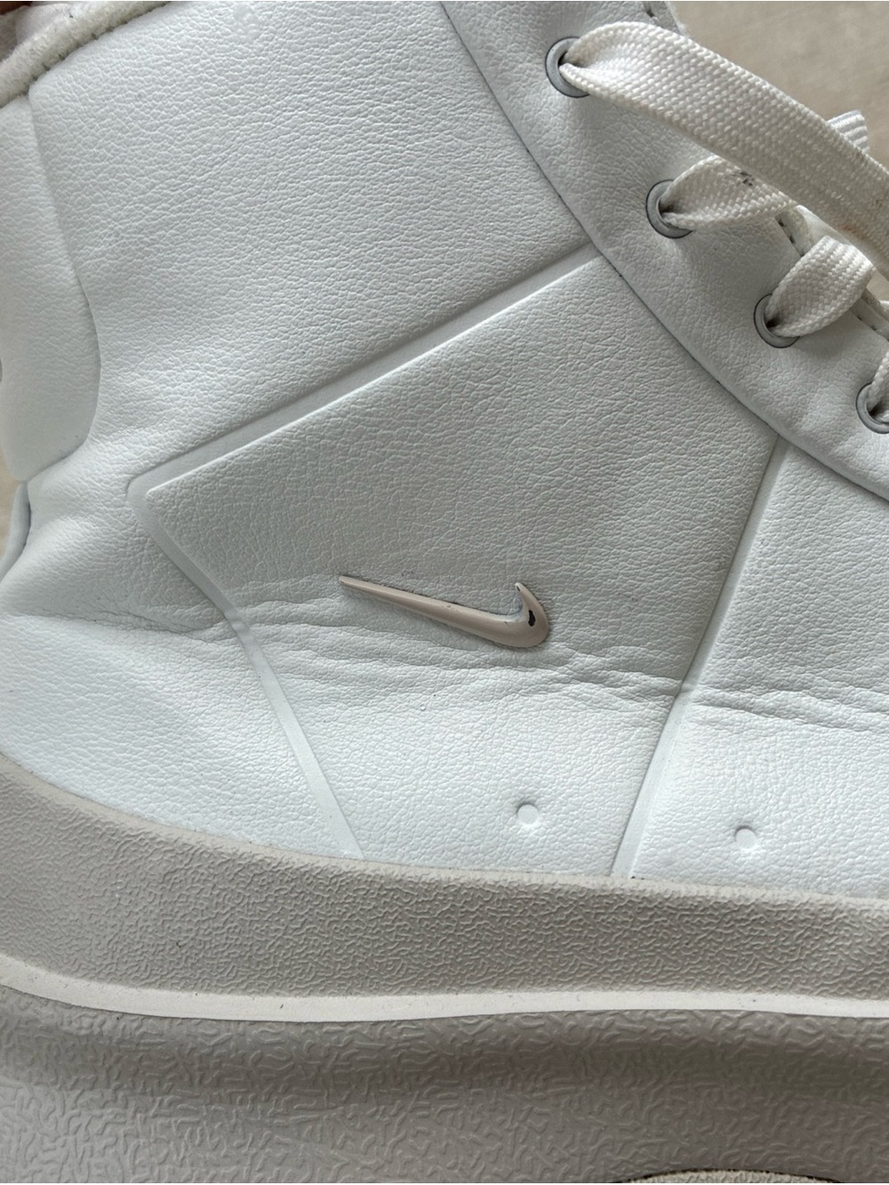 Nike Blazer Roam Mid FQ9065-100 Womens 7 Summit White Boots Pre-Owned - Picture 3 of 11